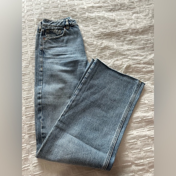 Jeans - Picture 1 of 4
